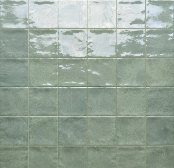 Dettaglio piastrella per rivestimento in gres porcellanato effetto mattoncino lucido 10x10 cm della collezione Marrakech, colore Sea Water di Ceramica Rondine