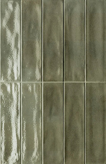 Dettaglio Piastrella da rivestimento in gres porcellanato serie Multiforme 1741 di Marca Corona, effetto mattoncino lucido, formato 7.5x30 cm, Colore Giada