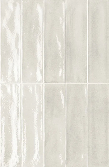 Dettaglio Piastrella da rivestimento in gres porcellanato serie Multiforme 1741 di Marca Corona, effetto mattoncino lucido, formato 7.5x30 cm, Colore Talco