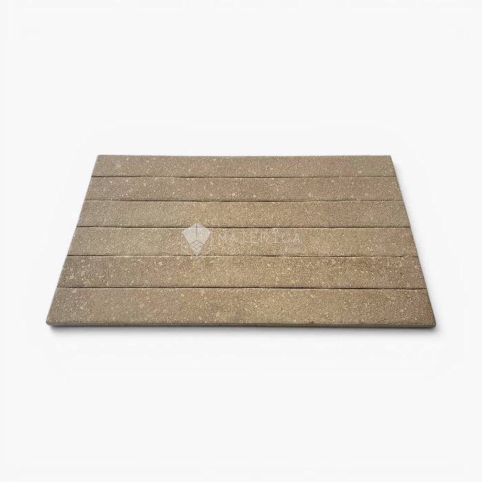 Foto piastrelle per pavimento e rivestimento interno in gres porcellanato effetto mattoncino e graniglia della collezione Mixture di Ceramica Rondine, formato 4.8x45 cm, colore Beige