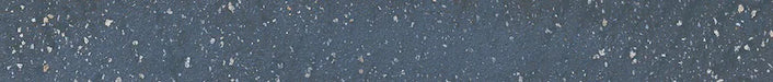 Piastrella per pavimento e rivestimento interno in gres porcellanato effetto mattoncino e graniglia della collezione Mixture di Ceramica Rondine, formato 4.8x45 cm, colore Royal Blue