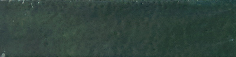 Dettaglio piastrella per rivestimento in gres porcellanato effetto mattoncino lucido 6x25 cm della collezione Mojave, colore Green di Ceramica Rondine