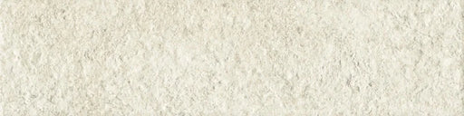 Dettaglio Piastrella da rivestimento in gres porcellanato serie Miniature Fornace di Marca Corona, effetto mattoncino materico e strutturato, formato 6x24, Colore Bianco Minerale