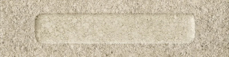 Dettaglio Piastrella da rivestimento in gres porcellanato serie Miniature Fornace di Marca Corona, effetto mattoncino rigato materico e strutturato, formato 6x24, Colore Formella Argilla Naurale