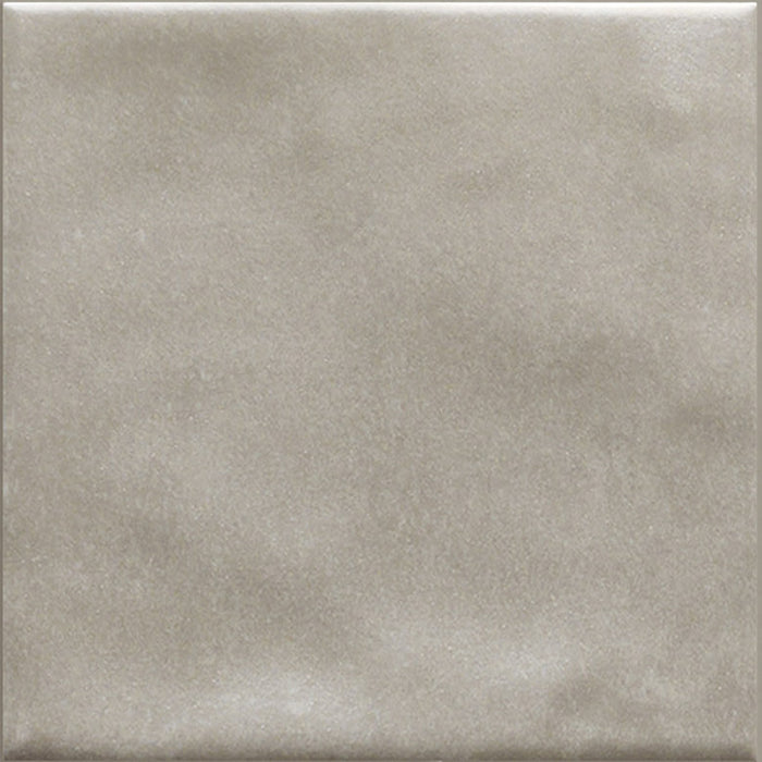 Dettaglio piastrella per rivestimento in gres porcellanato effetto mattoncino opaco 10x10 cm della collezione Marrakech, colore Light Grey di Ceramica Rondine