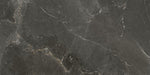 dettaglio piastrella da pavimento e rivestimento in gres porcellanato smaltato lucido effetto marmo della collezione Mito di Paul & Co Ceramiche, formato 60x120, colore Marmo antracite Soveraya Grafite