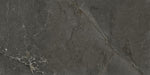 dettaglio piastrella da pavimento e rivestimento in gres porcellanato smaltato lucido effetto marmo della collezione Mito di Paul & Co Ceramiche, formato 60x120, colore Marmo antracite Soveraya Grafite