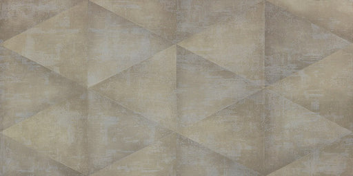 dettaglio piastrella da rivestimento in gres porcellanato smaltato opaco effetto cemento DECORATO geometrico con dettagli tono su tono della collezione More! di Paul & Co Ceramiche, formato 60x120, colore Game Ivory