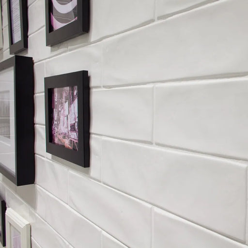 Ambientazione con Decoro a Mattoncino collezione New Yorker di Settecento Ceramica, Matt White 7,5x30