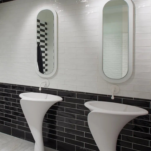 Ambientazione Bagno con Decoro a Mattoncino collezione New Yorker di Settecento Ceramica, Night 7,5x30