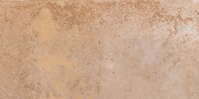 Dettaglio Piastrella da pavimento per in gres porcellanato serie Cotti d'Italia di Herberia Ceramiche, effetto cotto Volterra, formato 21x43 Colore cotto