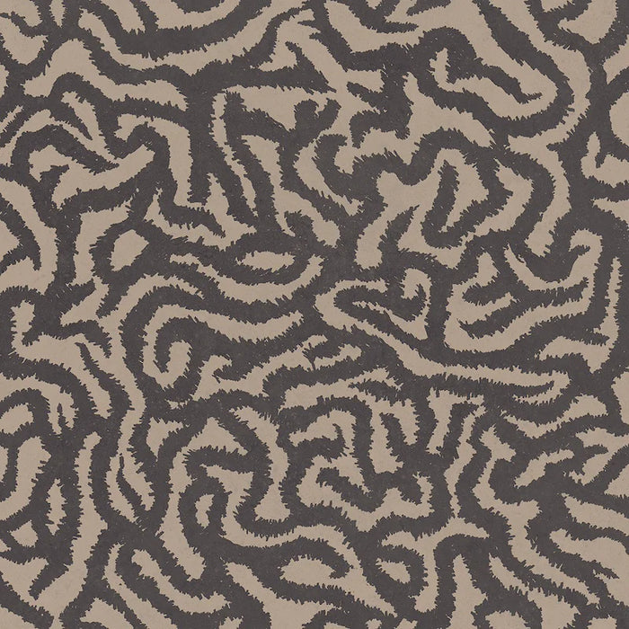 Dettaglio Piastrella da pavimento e rivestimento in gres serie Nok di 41zero42, effetto argilla con decoro tribale opaco, formato 120x120 cm, Colore Snake Taupe
