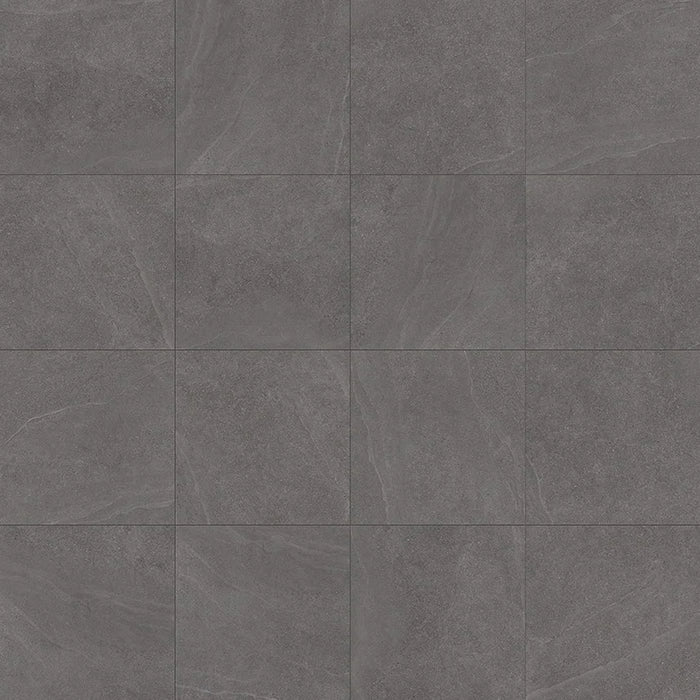 Dettaglio piastrella in gres porcellanato effetto pietra naturale scandinava della Collezione Nordic Stone di Ceramica Settecento, colore Anthracite 60x60