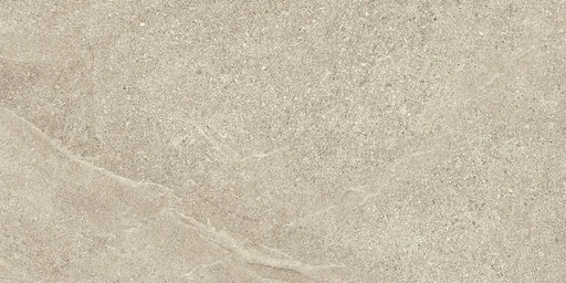 Dettaglio piastrella in gres porcellanato effetto pietra naturale scandinava della Collezione Nordic Stone di Ceramica Settecento, colore Sand 30x60