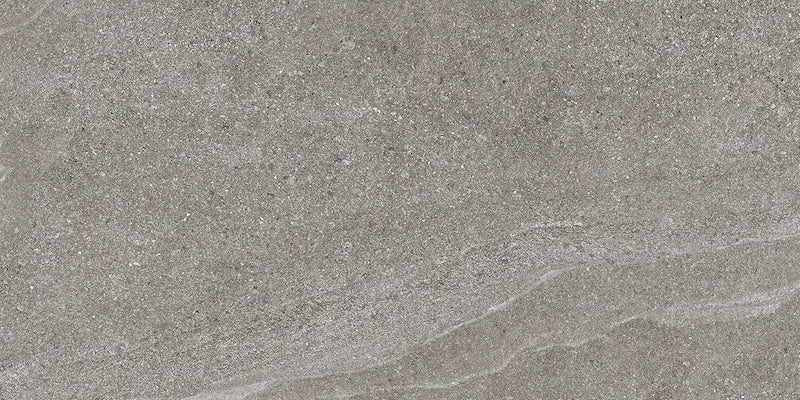 Dettaglio piastrella in gres porcellanato effetto pietra naturale scandinava della Collezione Nordic Stone di Ceramica Settecento, colore Grey 30x60