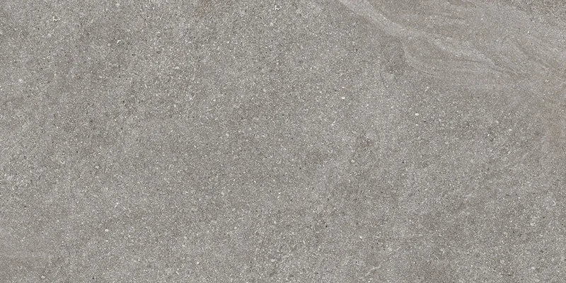 Dettaglio piastrella in gres porcellanato effetto pietra naturale scandinava della Collezione Nordic Stone di Ceramica Settecento, colore Grey 40x80
