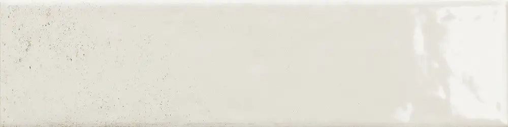 Dettaglio piastrella per rivestimento in gres porcellanato effetto mattoncino lucido Brick 7,5x30 cm della collezione Oxida, colore White di Ceramica Settecento