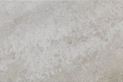 dettaglio piastrella da pavimento per esterni in gres porcellanato smaltato opaco effetto pietra naturale francese della collezione Occitanie di Paul & Co Ceramiche, formato 40x60 antiscivolo r11, colore Grigio