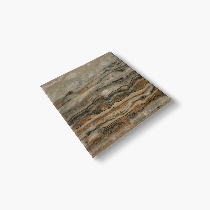 Dettaglio piastrella per pavimento e rivestimento in gres porcellanato effetto pietra spaziale. Collezione Swimming Pool di Ceramica Valsecchia, formato 15x15, Onyx Brown