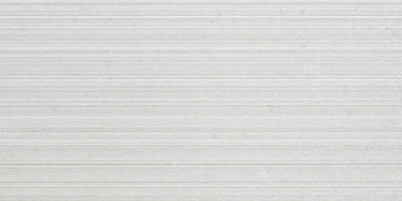 Piastrella per rivestimenti in gres porcellanato effetto pietra rigata, formato 30x60 cm, colore bianco, Otto Bianco Graffio di 41zero42