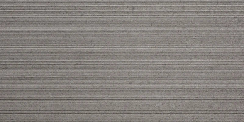 Piastrella per rivestimenti in gres porcellanato effetto pietra rigata, formato 30x60 cm, colore antracite, Otto Fango Graffio di 41zero42