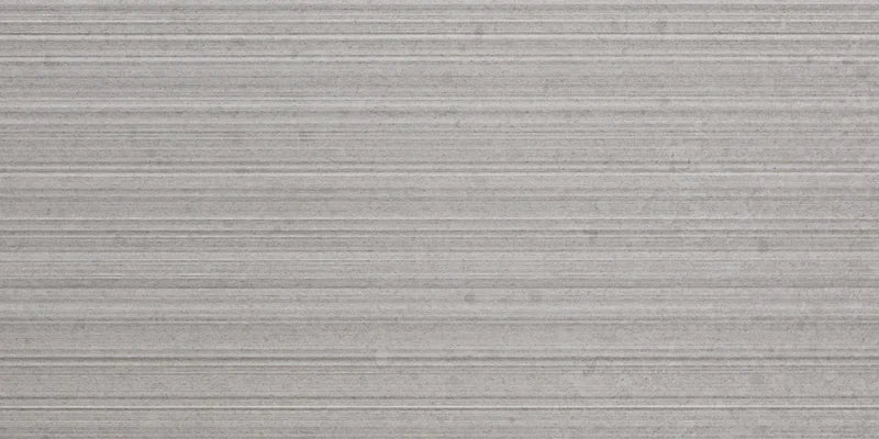 Piastrella per rivestimenti in gres porcellanato effetto pietra rigata, formato 30x60 cm, colore grigio, Otto Grigio Graffio di 41zero42