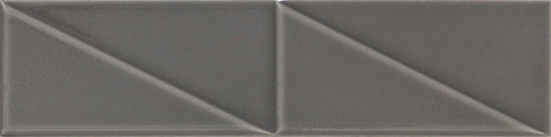 Dettaglio piastrella da rivestimento in effetto mattoncino Lucido 7,5x30, con decoro geometrico a rilievo, colore Charcoal, collezione Outfit di ceramica Settecento