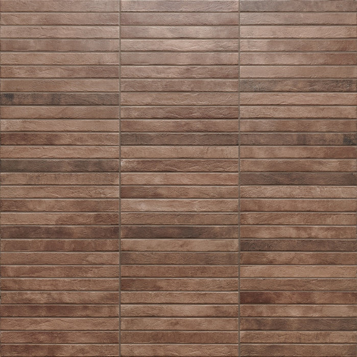 Dettaglio piastrella per pavimento e rivestimento in gres porcellanato effetto mattoncino opaco 4.8x45 cm della collezione Nolita, colore Brown di Ceramica Rondine