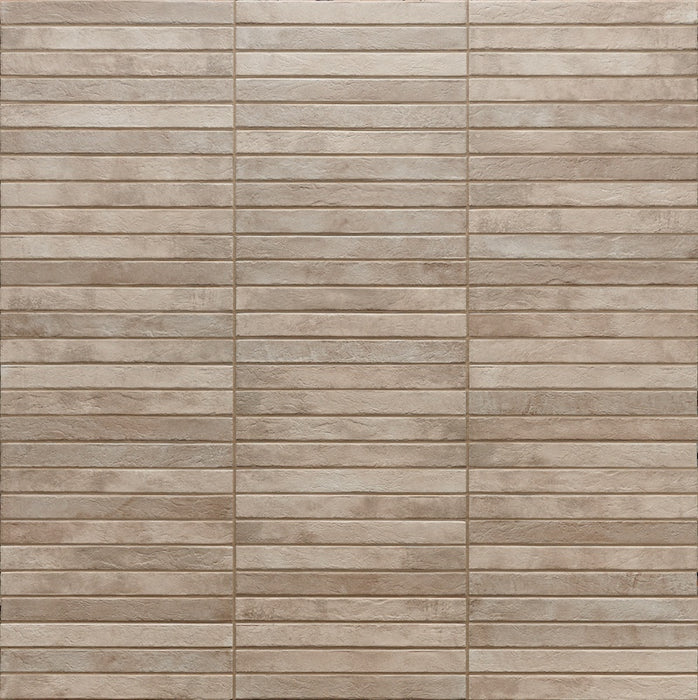 Dettaglio piastrella per pavimento e rivestimento in gres porcellanato effetto mattoncino opaco 4.8x45 cm della collezione Nolita, colore Mud di Ceramica Rondine