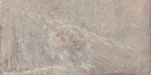 Piastrella in gres porcellanato effetto pietra naturale della collezione Pietre di Fiume di Ceramica Rondine, formato 30x60 cm, colore Tortora