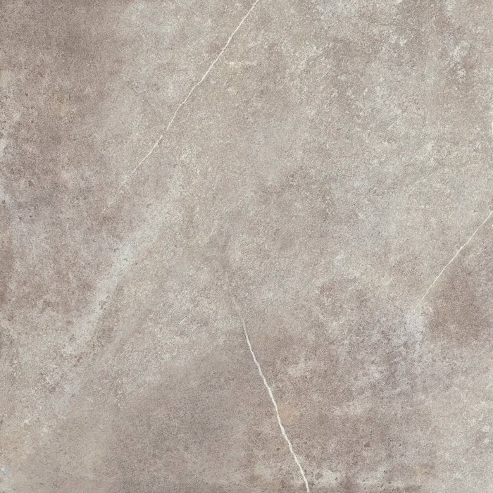 Piastrella antiscivolo per esterni in gres porcellanato effetto pietra naturale della collezione Pietre di Fiume di Ceramica Rondine, formato 60x60 cm, colore Tortora