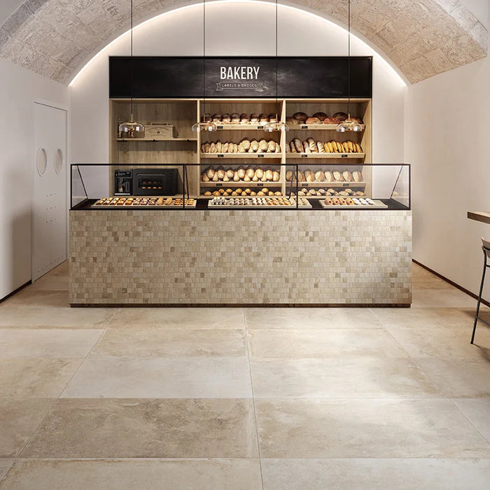 Piastrella in gres porcellanato effetto pietra naturale della collezione Provence di Ceramica Rondine, formato 60x120 cm, colore Cream