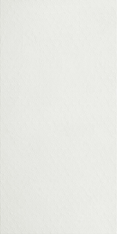 Piastrella per rivestimento interno in gres porcellanato effetto resina 3D a rilievo della collezione Pastel X di Ceramica Rondine, formato 60x120 cm, colore Zen Puro