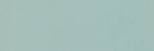 Dettaglio piastrella per pavimento e rivestimento in gres porcellanato effetto tinta unita opaco della collezione Pastelli di Alfalux, formato 30x90, colore Eucalipto