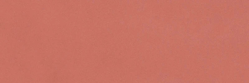 Dettaglio piastrella per pavimento e rivestimento in gres porcellanato effetto tinta unita opaco della collezione Pastelli di Alfalux, formato 30x90, colore Opale