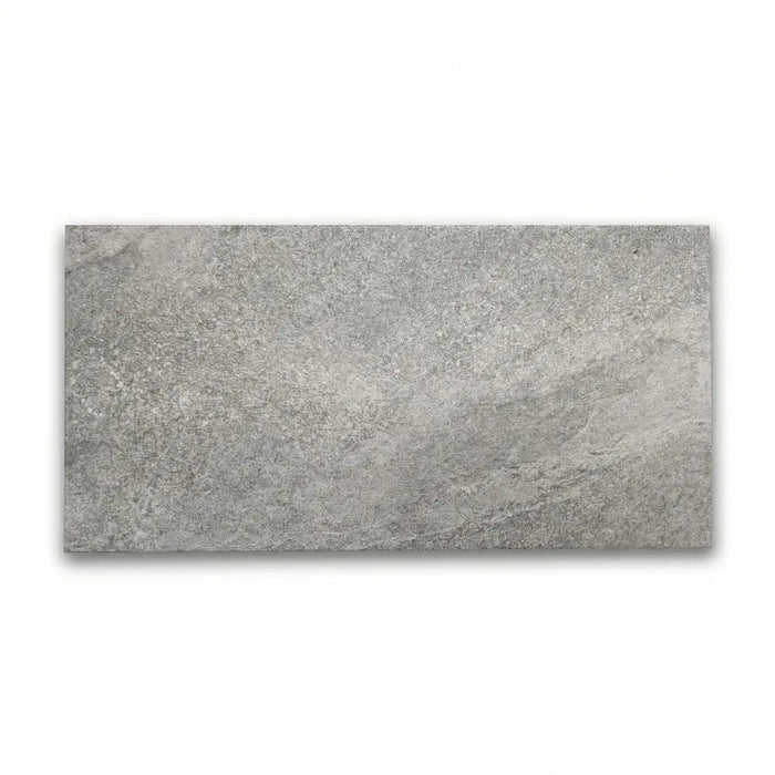 Pavimento effetto pietra resistente al ghiaccio per esterni. Arkistone Perla 21x43 Grip Idea Ceramica
