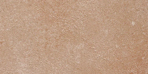 Dettaglio piastrella in gres porcellanato effetto pietra lappato 30x60 cm della collezione Pietre di Sardegna di Casalgrande Padana, colore Stintino