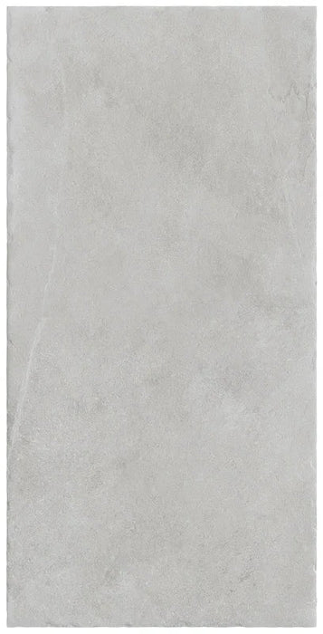 Dettaglio piastrella in gres porcellanato effetto pietra rustica della Collezione Proxi di Ceramica Settecento, colore Bianco 48x96