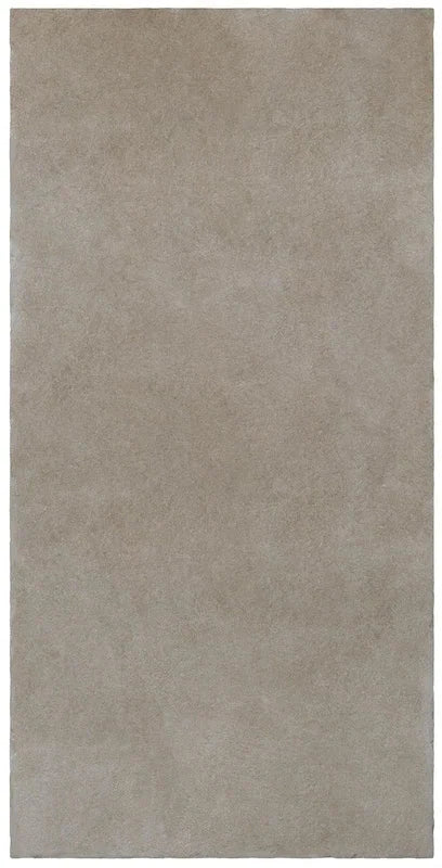 Dettaglio piastrella in gres porcellanato effetto pietra rustica della Collezione Proxi di Ceramica Settecento, colore Tortora 48x96
