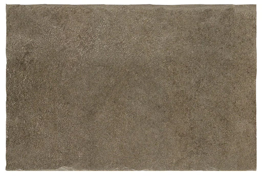 Dettaglio piastrella in gres porcellanato effetto pietra rustica della Collezione Proxi di Ceramica Settecento, colore Bruno 32x48