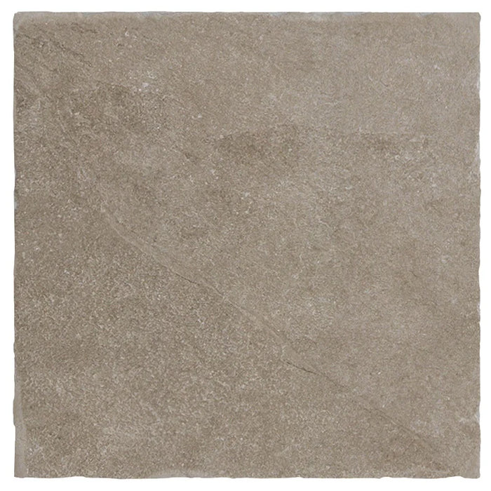 Dettaglio piastrella in gres porcellanato effetto pietra rustica della Collezione Proxi di Ceramica Settecento, colore Tortora 32x32