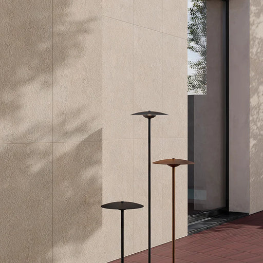 Piastrella gres Regula 2 Hammered 60x120 cm Eccentrico, effetto pietra bocciardata.