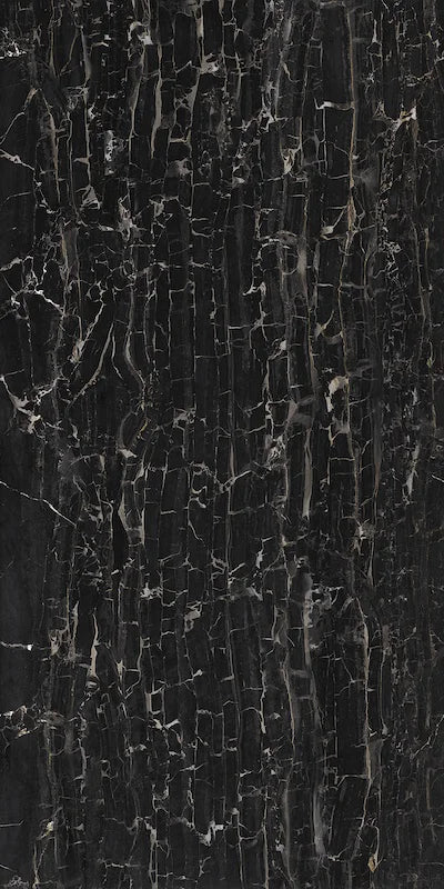 Dettaglio piastrella in gres porcellanato effetto marmo della collezione Reverse di Ceramica Settecento, colore Miroir 60x120