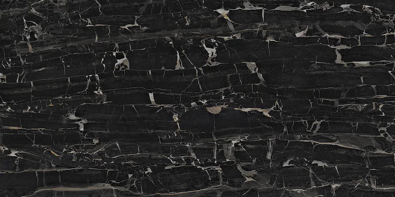 Dettaglio piastrella in gres porcellanato effetto marmo della collezione Reverse di Ceramica Settecento, colore Miroir 30x60