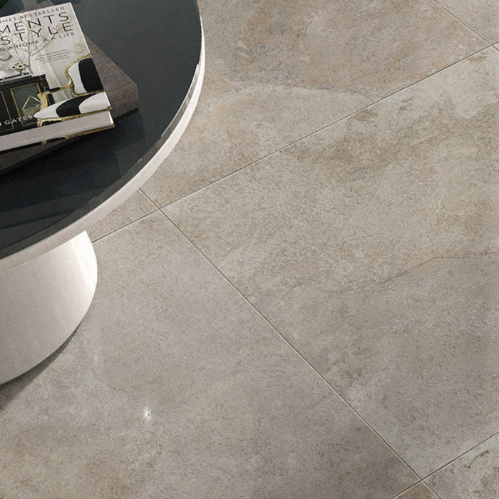 Dettaglio piastrella per pavimento e rivestimento in gres porcellanato effetto pietra ardesia. Collezione Ardesie di Ceramica Rondine, formato 30x60, Beige