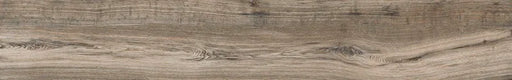 Piastrella per pavimento e rivestimento in gres porcellanato effetto legno rovere della collezione Hard & Soft di Ceramica Rondine, formato 15x100 cm, colore Soft Ash