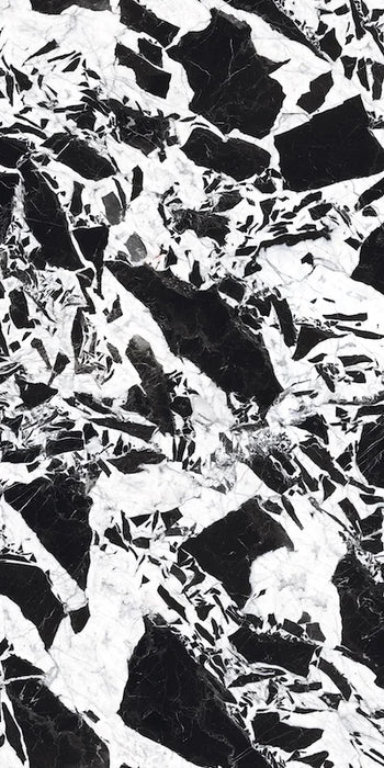 Piastrelle Supreme di 41zero42 in gres porcellanato effetto marmo bianco e nero 60x120 cm per pavimenti e rivestimenti moderni