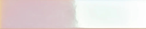 Piastrella rosa lucida olografica in ceramica per rivestimenti interni formato 5x25 colore Rose Hologram della collezione Spectre di 41zero42