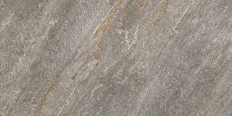Dettaglio piastrella in gres porcellanato effetto pietra naturale quarzite della Collezione Stonequartz di Alfalux, formato 45x90 rettificato, colore Grigio