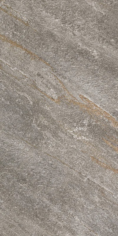 Dettaglio piastrella in gres porcellanato effetto pietra naturale quarzite per esterni della Collezione Stonequartz di Alfalux, formato 60x120 rettificato, colore Grigio